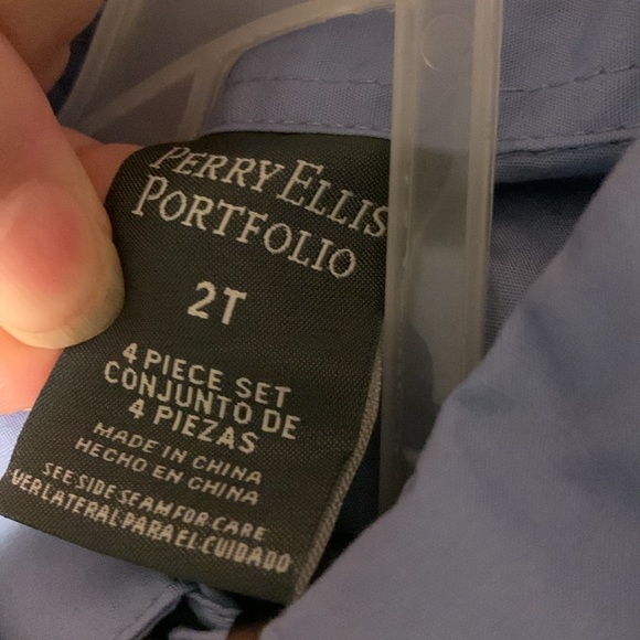 Perry Ellis Portfolio 4-piece toddler suit NWT size 2T - Picture 4 of 4